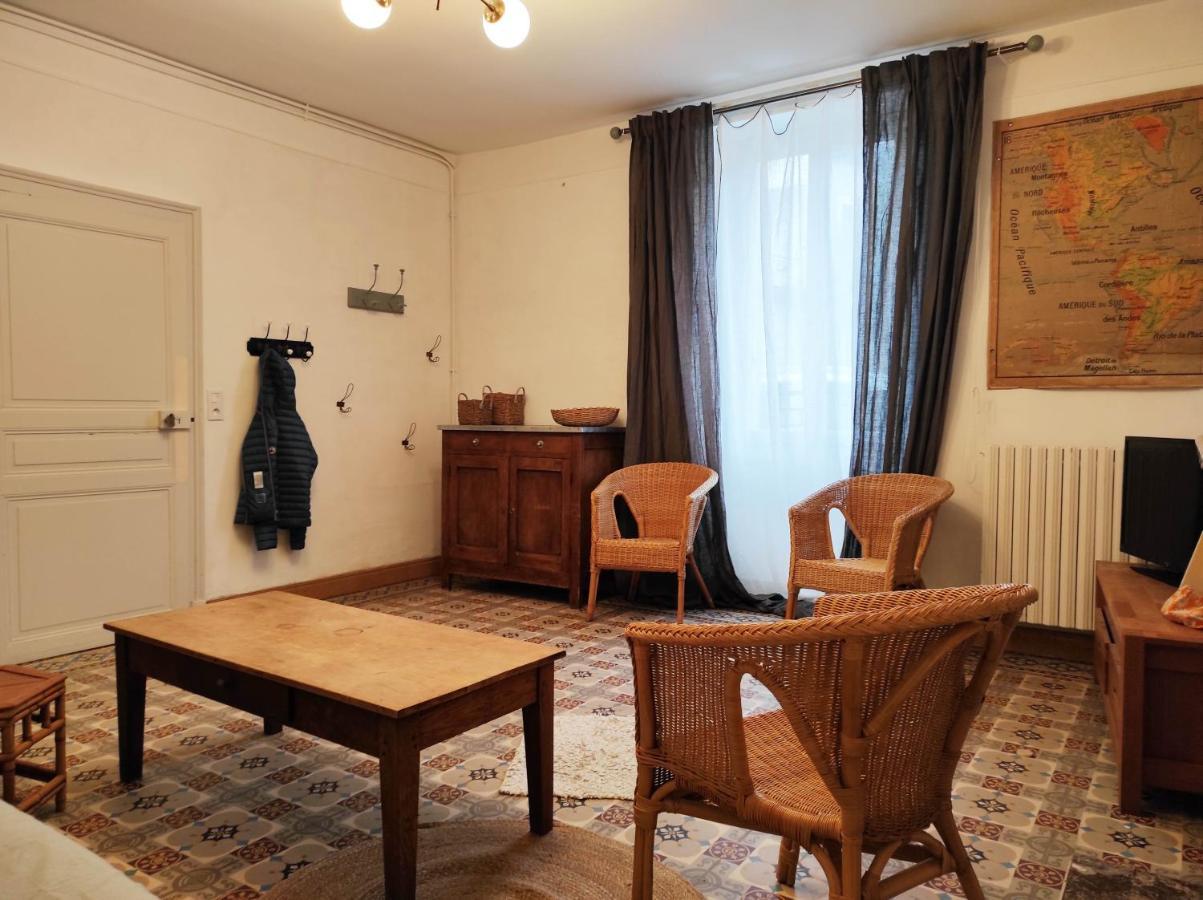 Gite Le Mage - Maison De Retrouvailles Saint-Marcel  Экстерьер фото